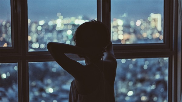 自信优雅女人的句子 自信美丽的女人的句子