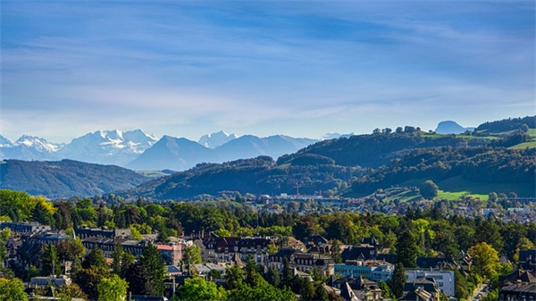 最伤感的网名女名字(141个)