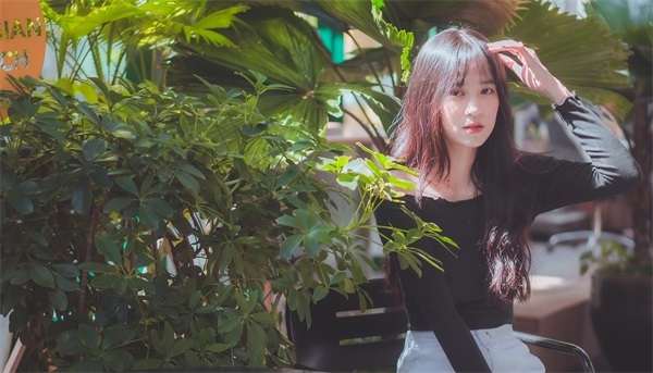 少女前线游戏女名字大全冷酷帅气（小众干净的少女前线游戏女名字大全）