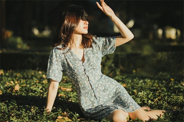 形容菩萨神态形象 赞美佛像精美的句子