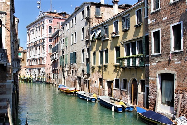 桀骜不驯又霸气的句子 低调而又霸气的句子