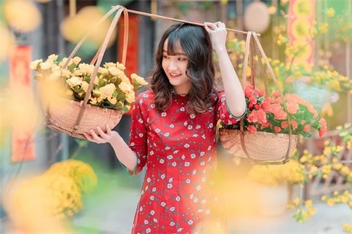 描写春天花儿绽放的句子