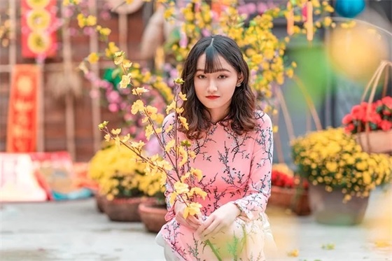 夸朋友老婆的句子